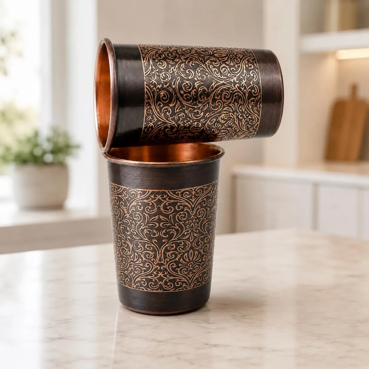 Juego de 2 Vasos de Cobre con Diseño Floral